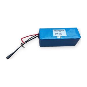 BR-10S3P Li-ion bateriový pack 36V 10,5 Ah 378 Wh — Pohled se štítkem (AKUPAK, reálná fotka vzorku)