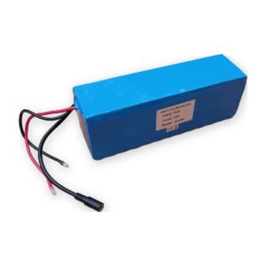 BR-13S4P Li-ion bateriový pack 48V 14 Ah 672 Wh — Boční pohled (AKUPAK, reálná fotka vzorku)