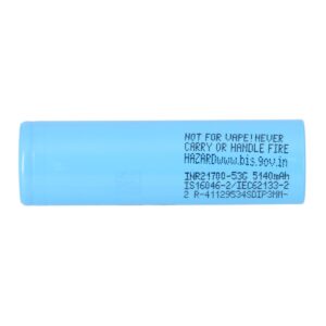 Samsung INR21700-53G ležící naležato, boční pohled na článek 21700