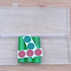 Blistr 3 ks LG INR18650-MJ1 – krabička s články a izolačními kroužky